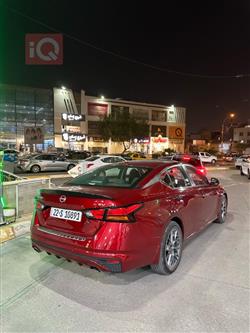 نيسان ألتيما